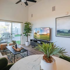 Walk to Kierland | Heated Pool, Golf & Rooftop Views