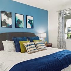 Heated Pool Retreat | King Bed, Golf & Mayo Nearby