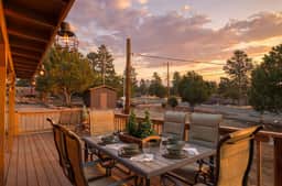 Sunny Escape Cabin • Firepit • Lakes Nearby