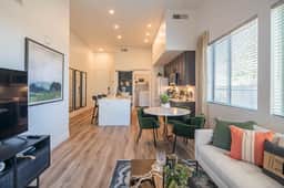 Walk to Kierland | Heated Pool, Golf & Rooftop Views