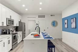 Heated Pool Retreat | King Bed, Golf & Mayo Nearby