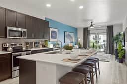 Relax & Play: Heated Pool, Outdoor Games, Close to Golf - Image 2