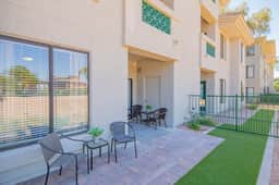 🏌️‍♂️ Walk to Kierland Golf! Remodeled 2BR Luxury Suite