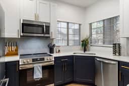 🎱 Sleeps 8! | Luxury Multi-Family Game Sanctuary