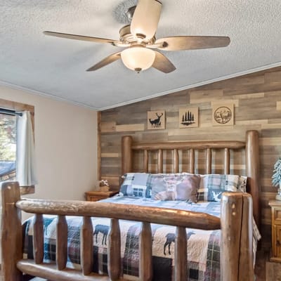 Sunny Escape Cabin • Firepit • Lakes Nearby