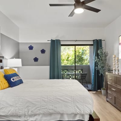 Top Floor-Next to Westin-Workspace-Hot Tub-Parking