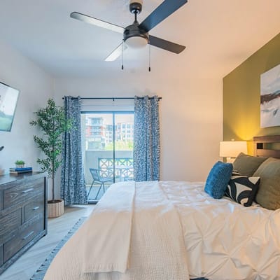 Summer Living | Top Floor, Walk to Everything