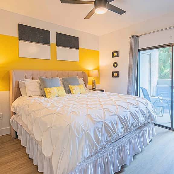 🧘 Walk to Kierland | 2 Kings | Pool + Hot Tub+Parking - Image 1