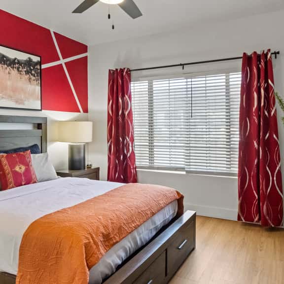 🎱 Near Kierland Shops & Dine | Sleeps 8 | Walk to TPC - Image 1
