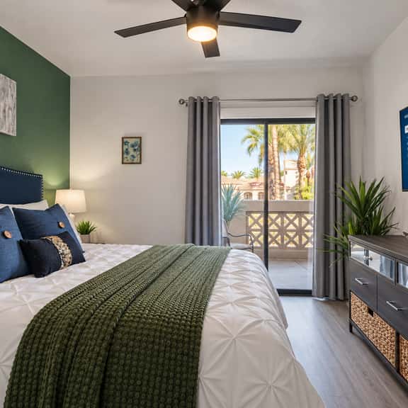 🌼Near ASU + Town Lake | 2 Kings | Pool + Hot Tub - Image 1