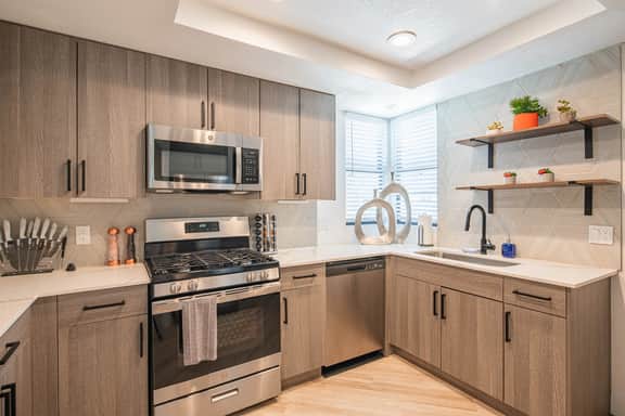 Summer Living | Top Floor, Walk to Everything
