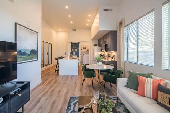 Walk to Kierland | Heated Pool, Golf & Rooftop Views