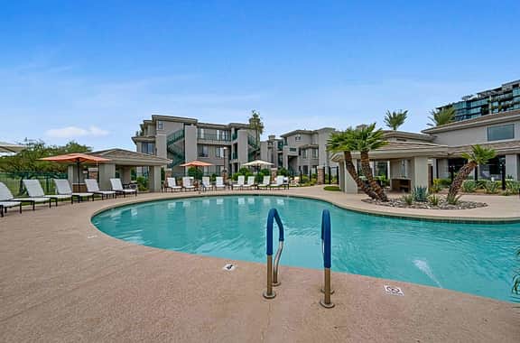 🌄 Sonoran Sunset Lounge | Remodeled King Bed Suite
