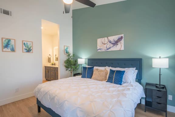 Plenty of Golf Nearby | Close to Shopping-Dinning