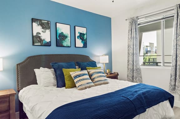 Sunny Retreat | Near Mayo | Heated Pool & King Bed