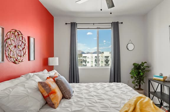 Near Mayo-Rooftop Deck-Heated Pool-Hot Tub-Parking